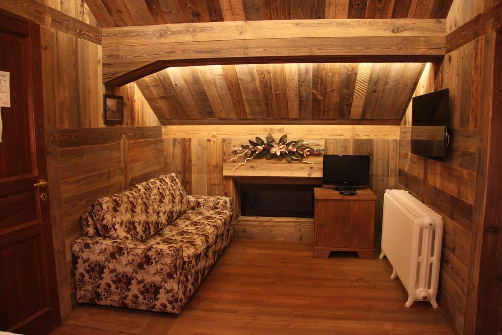 Re Delle Alpi Resort & Spa, 4 Stelle Superior Ла-Тюйль Номер фото